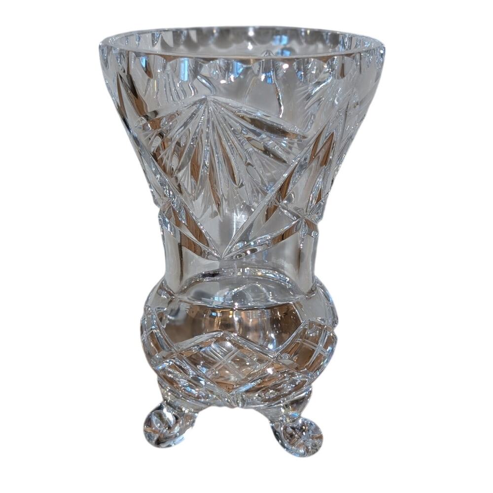 Gorgeous Vintage Cut Crystal Tripod Footed Scalloped Mouth Flower Vase
